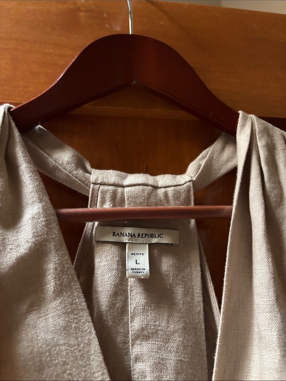Banana Republic Linen-Blend Halter Top in Light Taupe